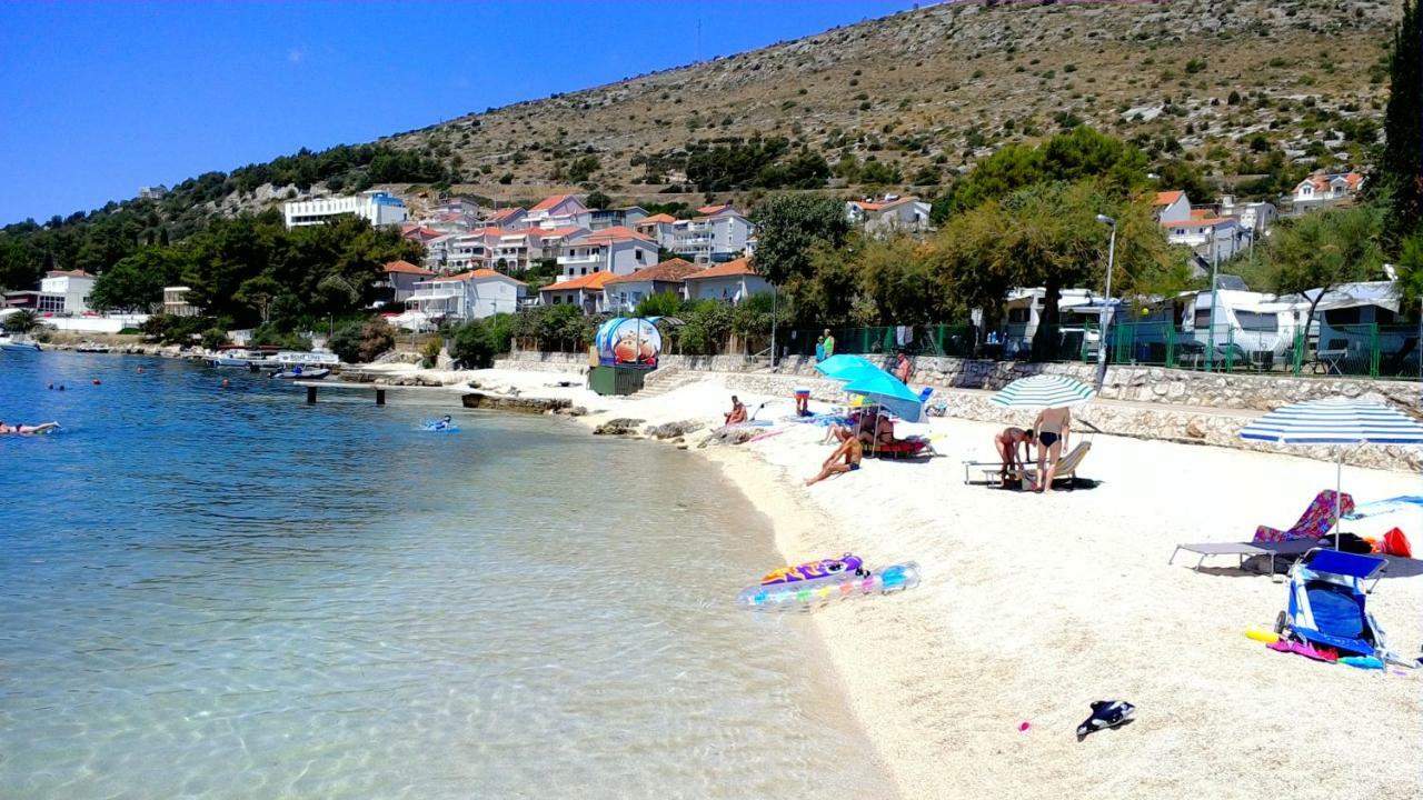 Lambrisa Appartement Trogir Buitenkant foto