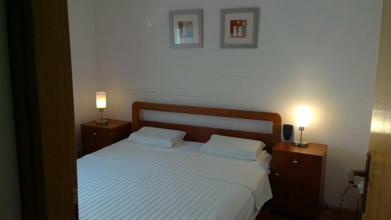 Lambrisa Appartement Trogir Buitenkant foto