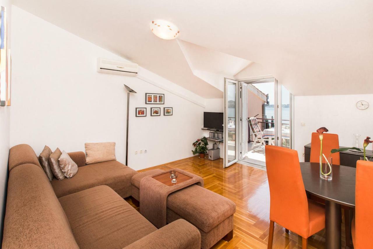 Lambrisa Appartement Trogir Buitenkant foto