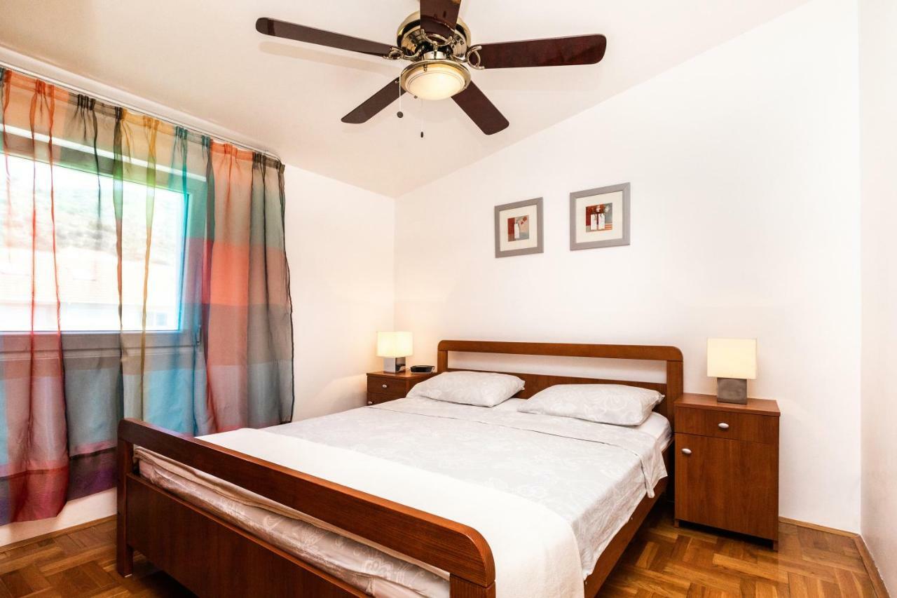 Lambrisa Appartement Trogir Buitenkant foto